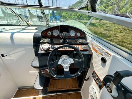 Rinker 260 Express Cruiser image