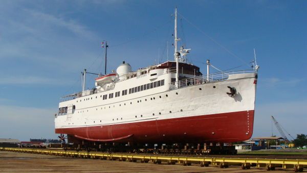 Pullman MY - main image