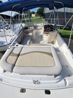 NauticStar 222DC Sport Deck image