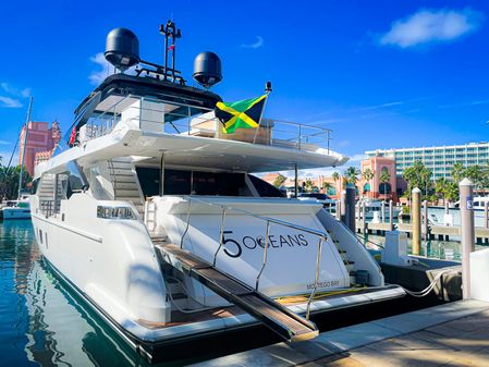 Azimut Grande 32 Metri image