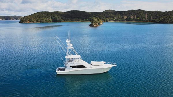 Hatteras 60 Convertible 