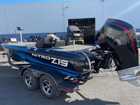 Nitro Z19 image