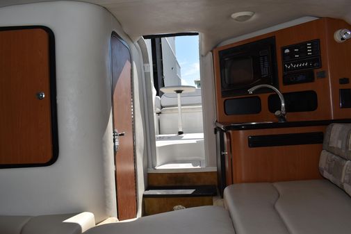 Crownline 275 CCR image