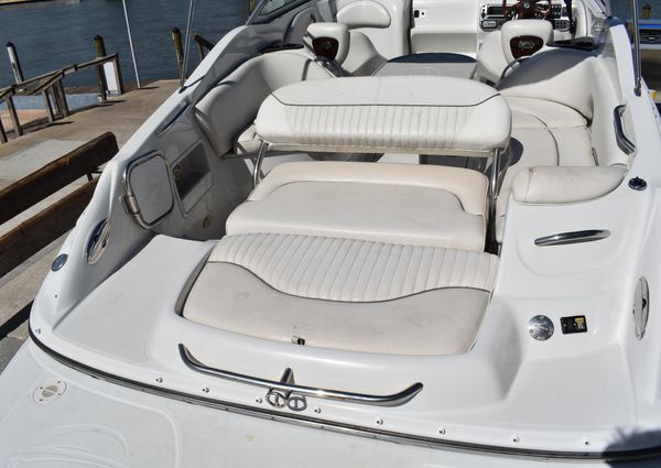 Crownline 275 CCR image