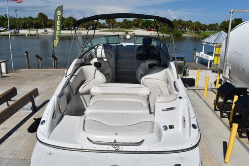 Crownline 275 CCR image