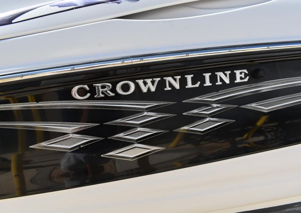 Crownline 275 CCR image