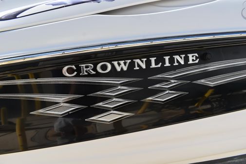 Crownline 275 CCR image