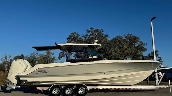 Boston Whaler 360 Outrage
