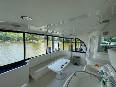 Sea Ray 480 Motor Yacht image