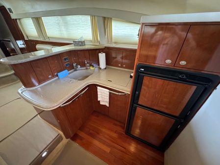 Sea Ray 480 Motor Yacht image