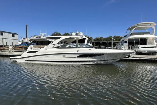 Sea Ray 350 SLX image