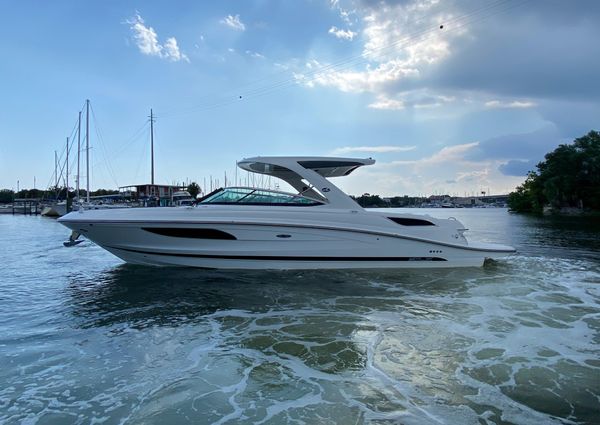 Sea Ray 350 SLX image