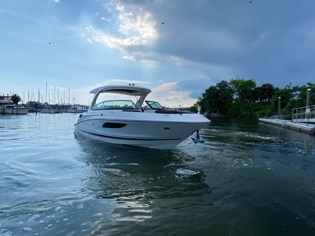 Sea Ray 350 SLX image