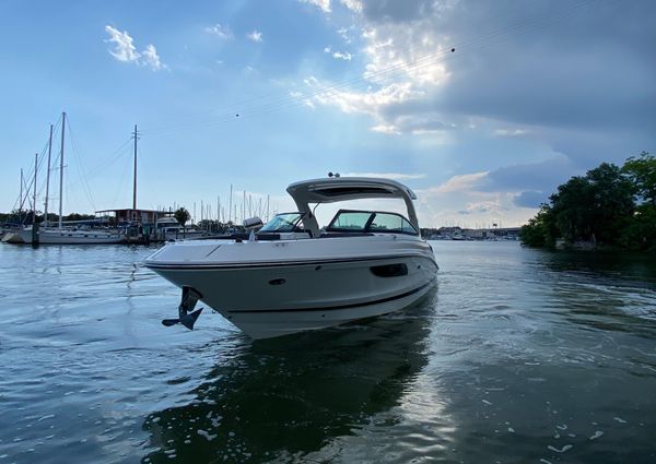 Sea Ray 350 SLX image