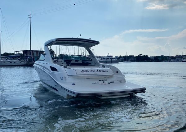 Sea Ray 350 SLX image