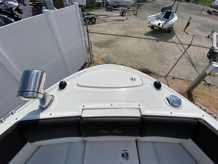 Sea Ray 350 SLX image