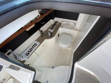 Sea Ray 350 SLX image