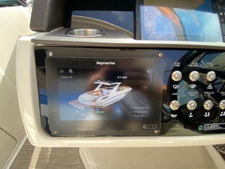 Sea Ray 350 SLX image