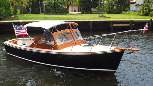 Dyer 29 Bass Boat 