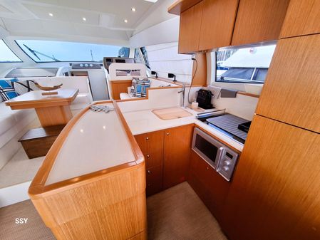 Ferretti Yachts 530 image