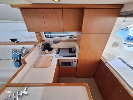 Ferretti Yachts 530 image