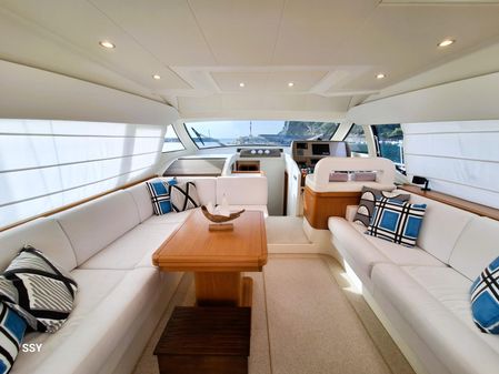 Ferretti Yachts 530 image