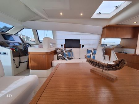 Ferretti Yachts 530 image