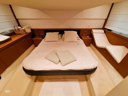 Ferretti Yachts 530 image