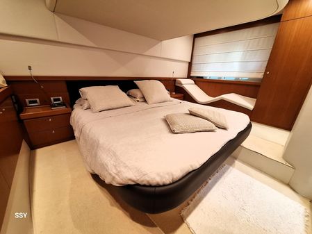 Ferretti Yachts 530 image