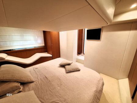 Ferretti Yachts 530 image