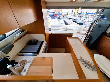 Ferretti Yachts 530 image