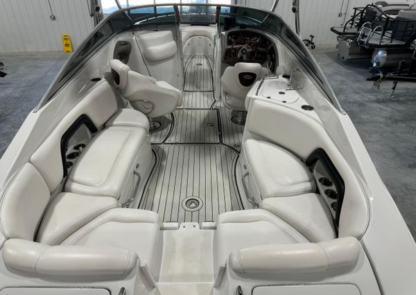 Crownline 270-BR image