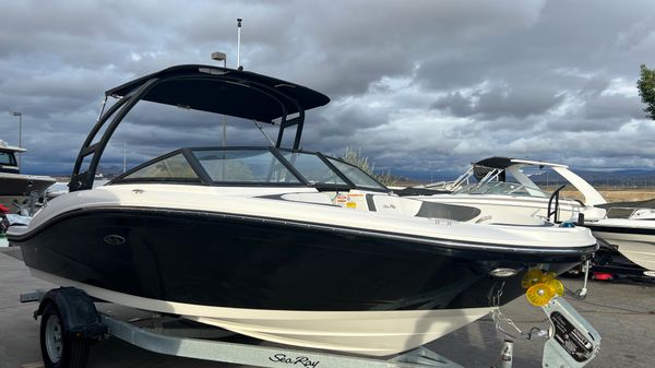 Sea Ray 190 SPX