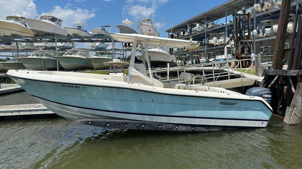 Pursuit 2470 Center Console 