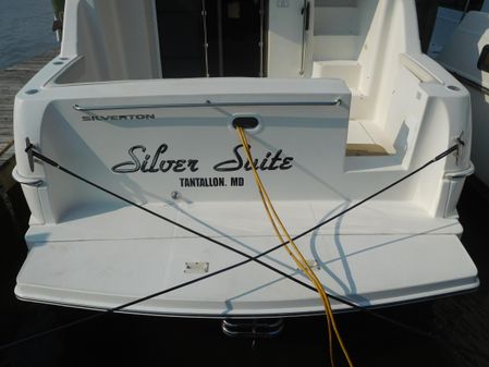 Silverton 330 Sport Bridge image