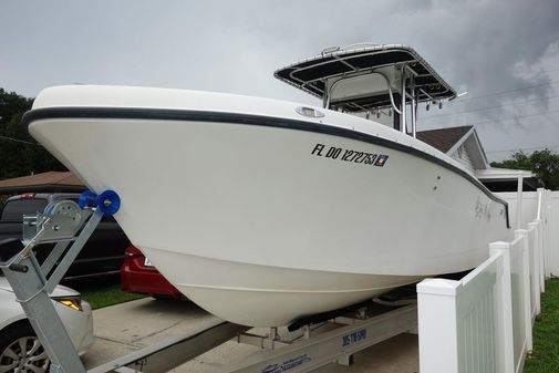 Mako 282 Center Console image