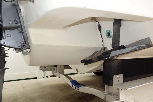 Mako 282 Center Console image