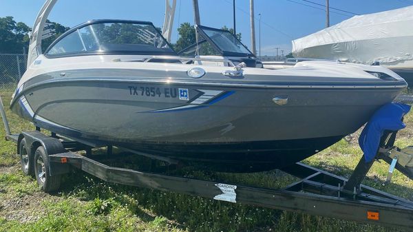 Yamaha Boats 212 X E Series