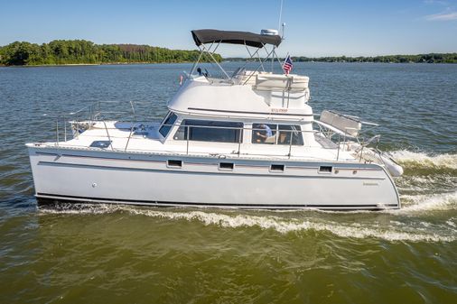 PDQ Power Catamaran MV/34 Passagemaker image