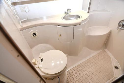 Regal 4160 Commodore image