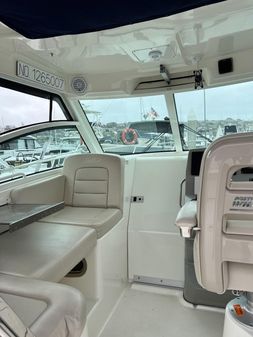 Boston Whaler 315 Conquest image