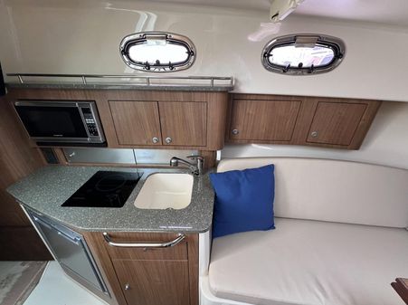 Boston Whaler 315 Conquest image