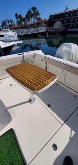 Boston Whaler 315 Conquest image