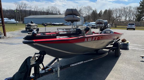 Tracker Pro Team 190 TX