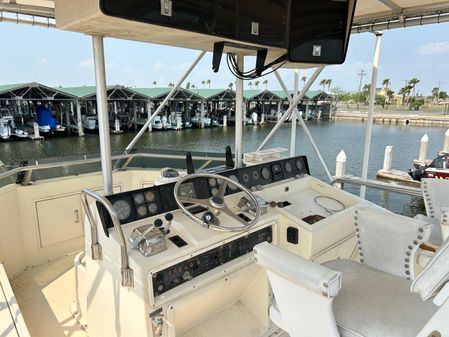 Hatteras 45 Convertible image