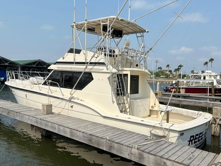 Hatteras 45 Convertible image