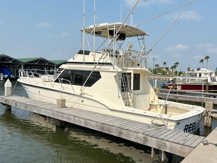 Hatteras 45 Convertible image