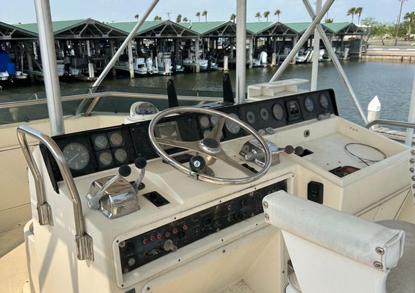 Hatteras 45 Convertible image