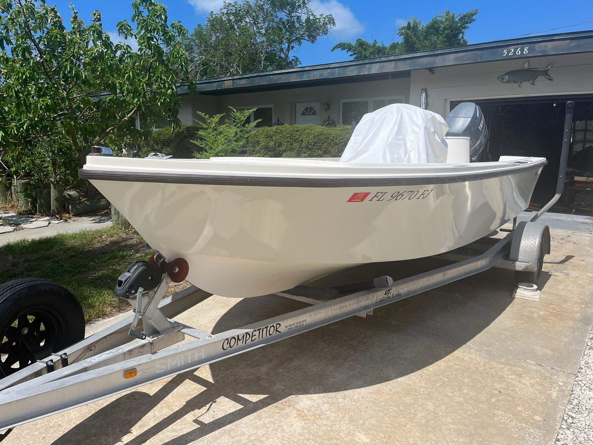 1988 Mako 171 center console