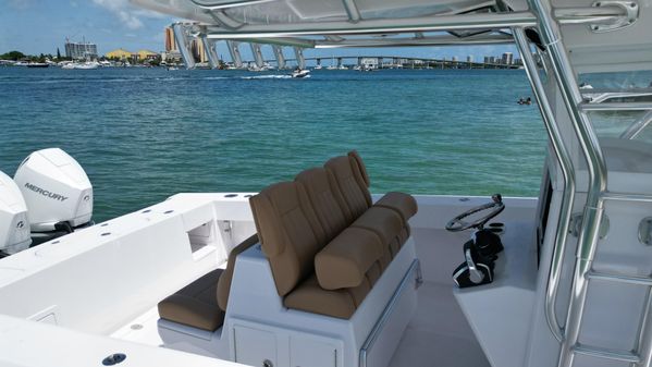 Bahama 35 Open image